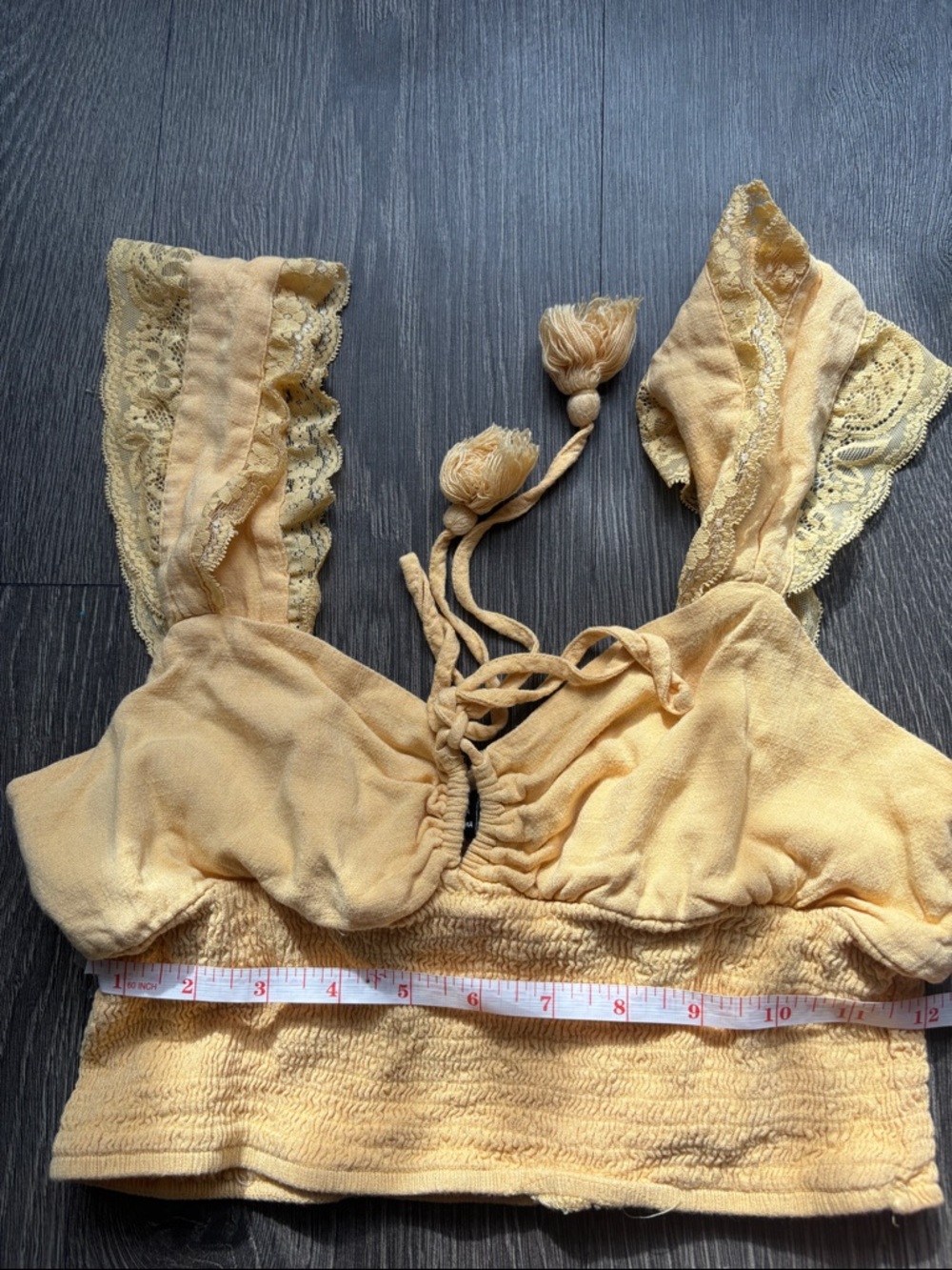 Light Yellow Lace-Trim Cropped Tie-Front Women’s Top Forever 21 - Size M - Picture 7 of 7